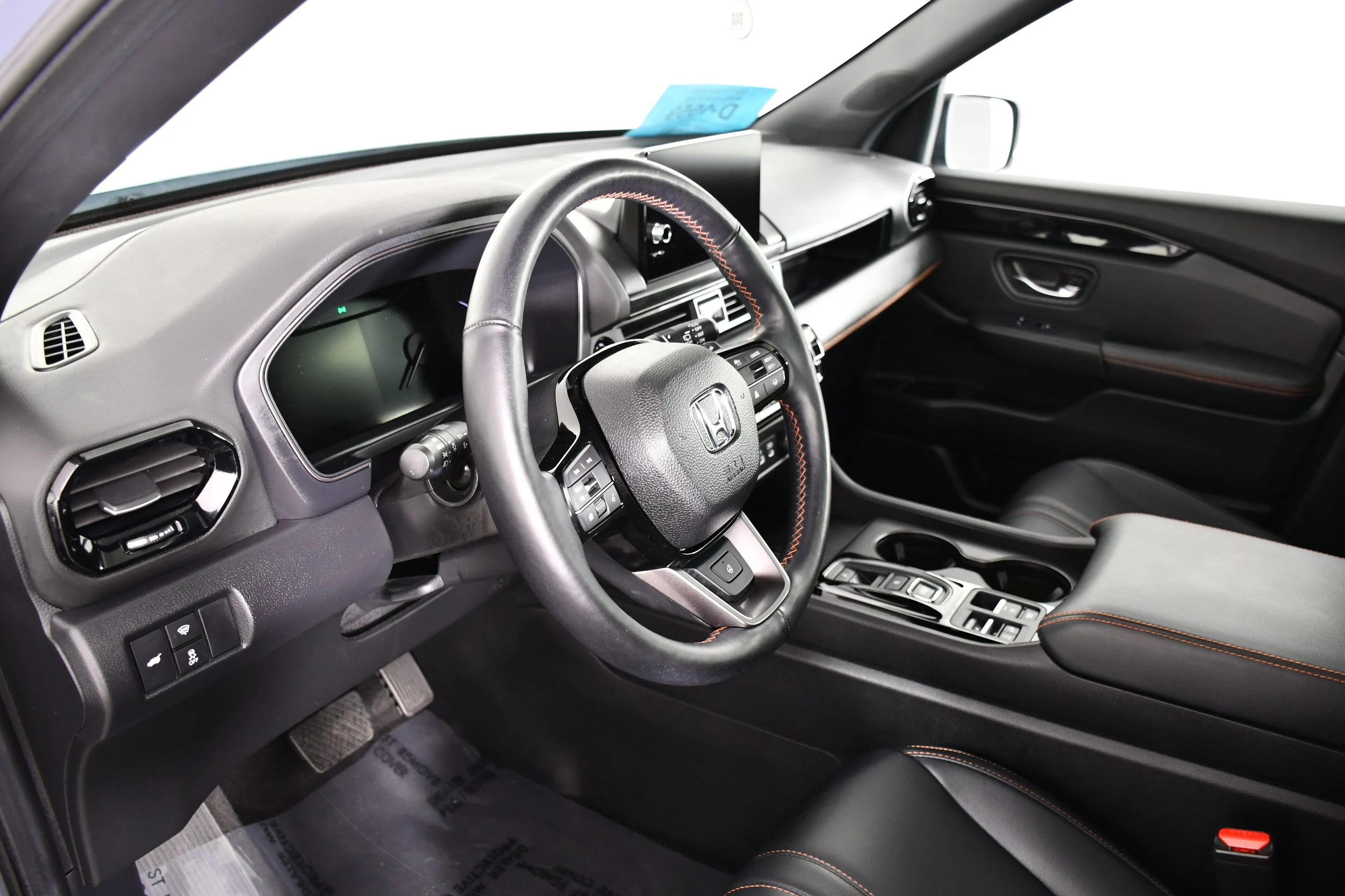 Used 2025 Sonic Gray Pearl Honda TrailSport image 40