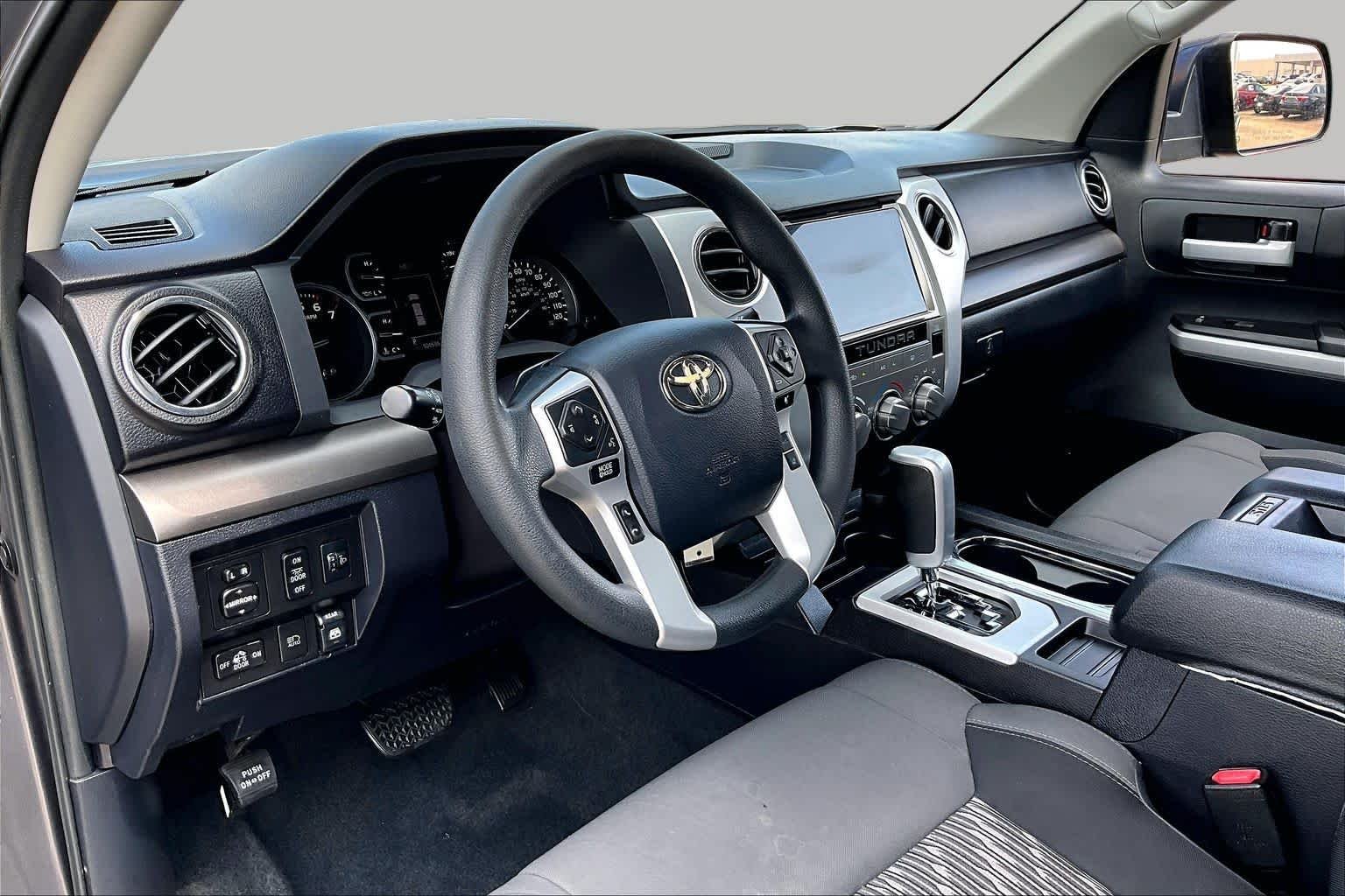 Used 2018 Magnetic Gray Metallic Toyota SR5 image 18
