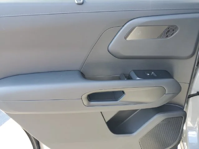 New 2027 Wolf Gray Kia X-LINE SX image 12