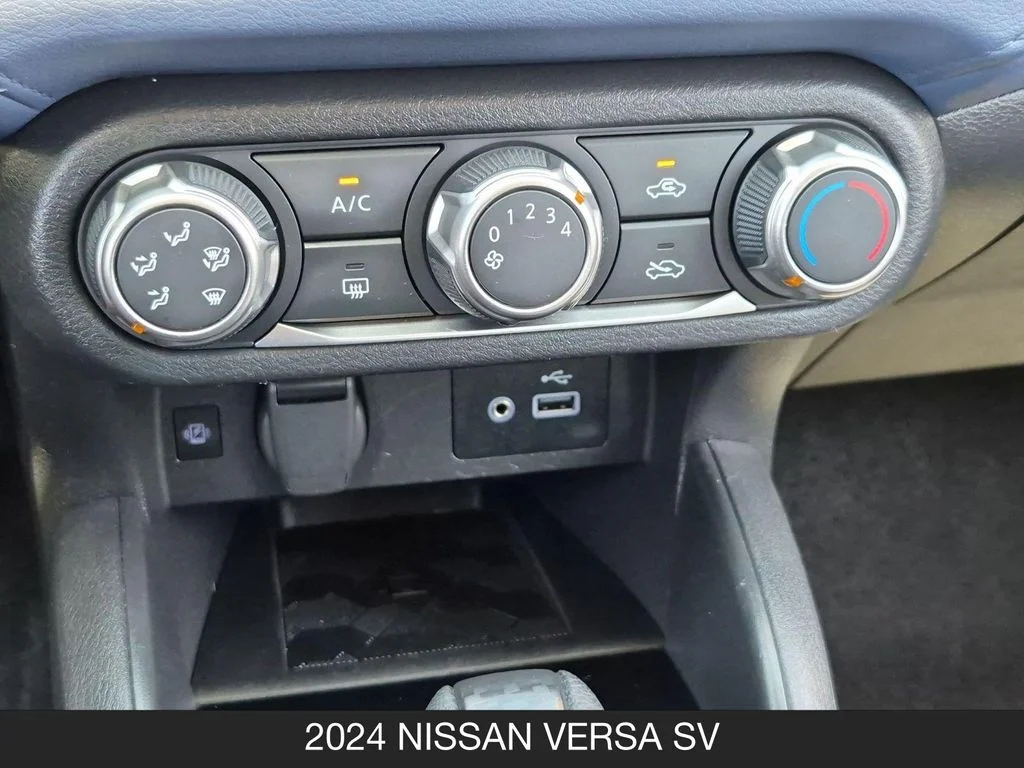 Used 2024 Silver Nissan 1.6 SV image 22