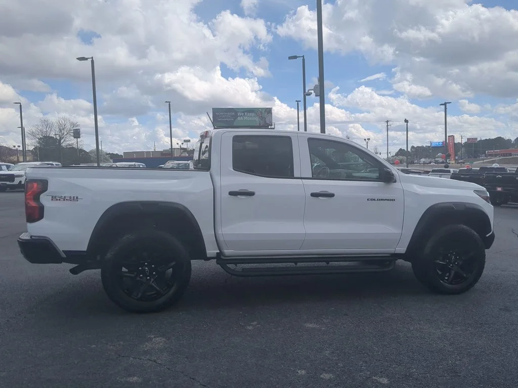 Used 2024 Summit White Chevrolet 4WD Trail Boss image 4