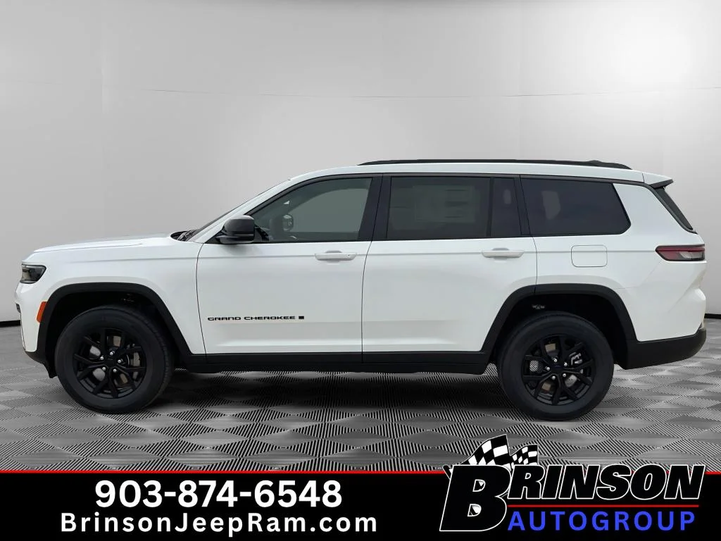 New 2026 Bright White Clear-Coat Exterior Paint Jeep Laredo Altitude image 3