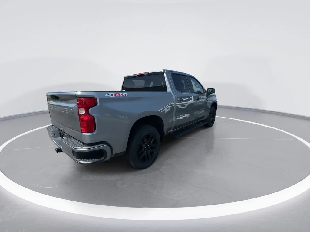 Used 2024 Gray Chevrolet Custom image 8