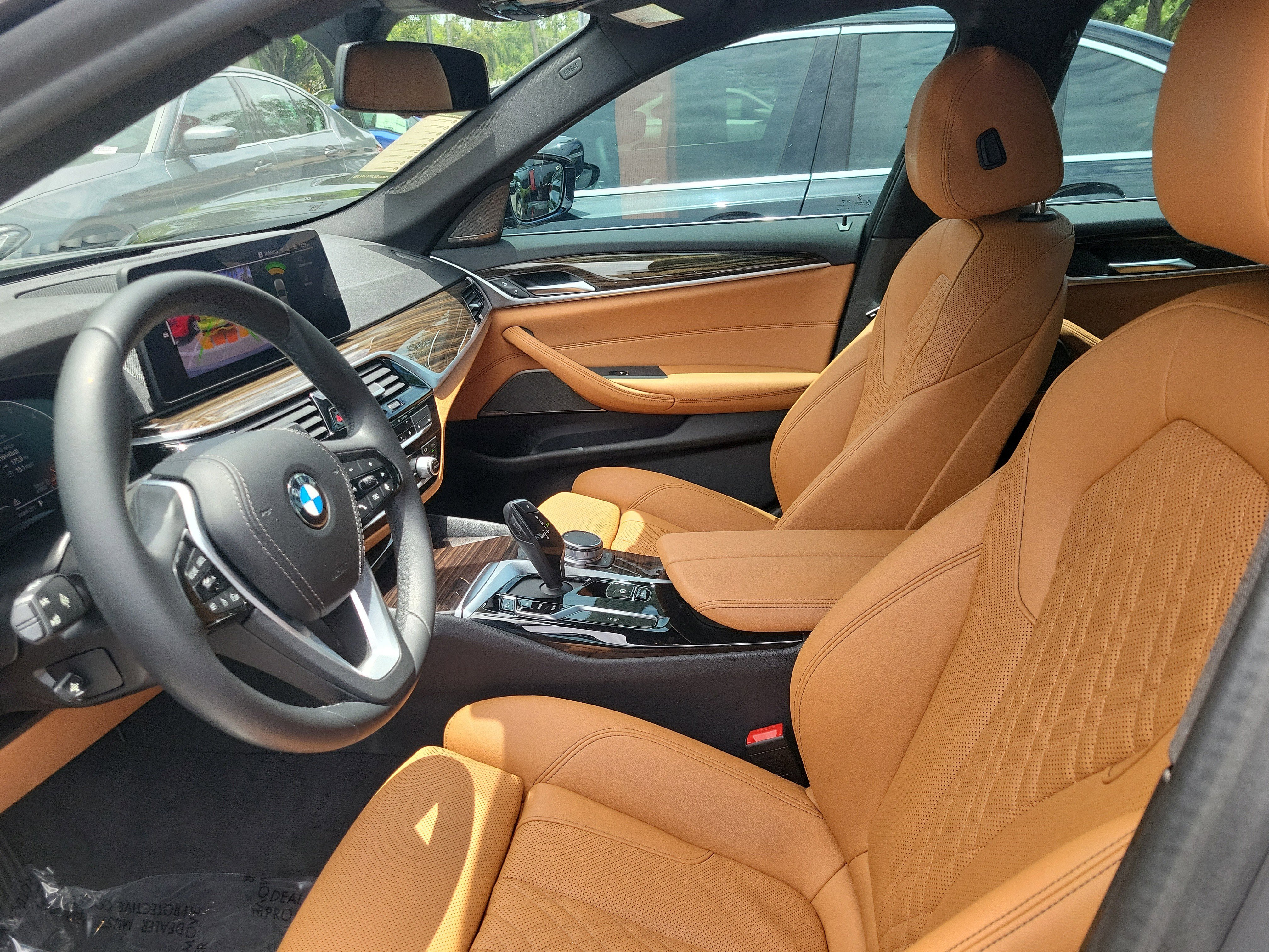 Used 2022 Bernina Grey Amber Effect Metallic BMW 530i image 14