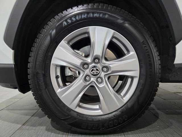 Certified Used 2025 White Toyota XLE image 22