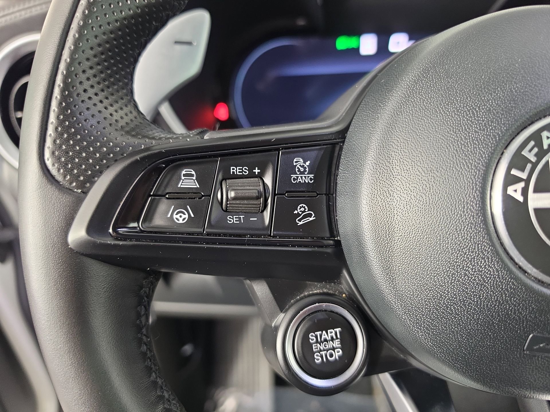 Used 2024 White Alfa Romeo Veloce image 21
