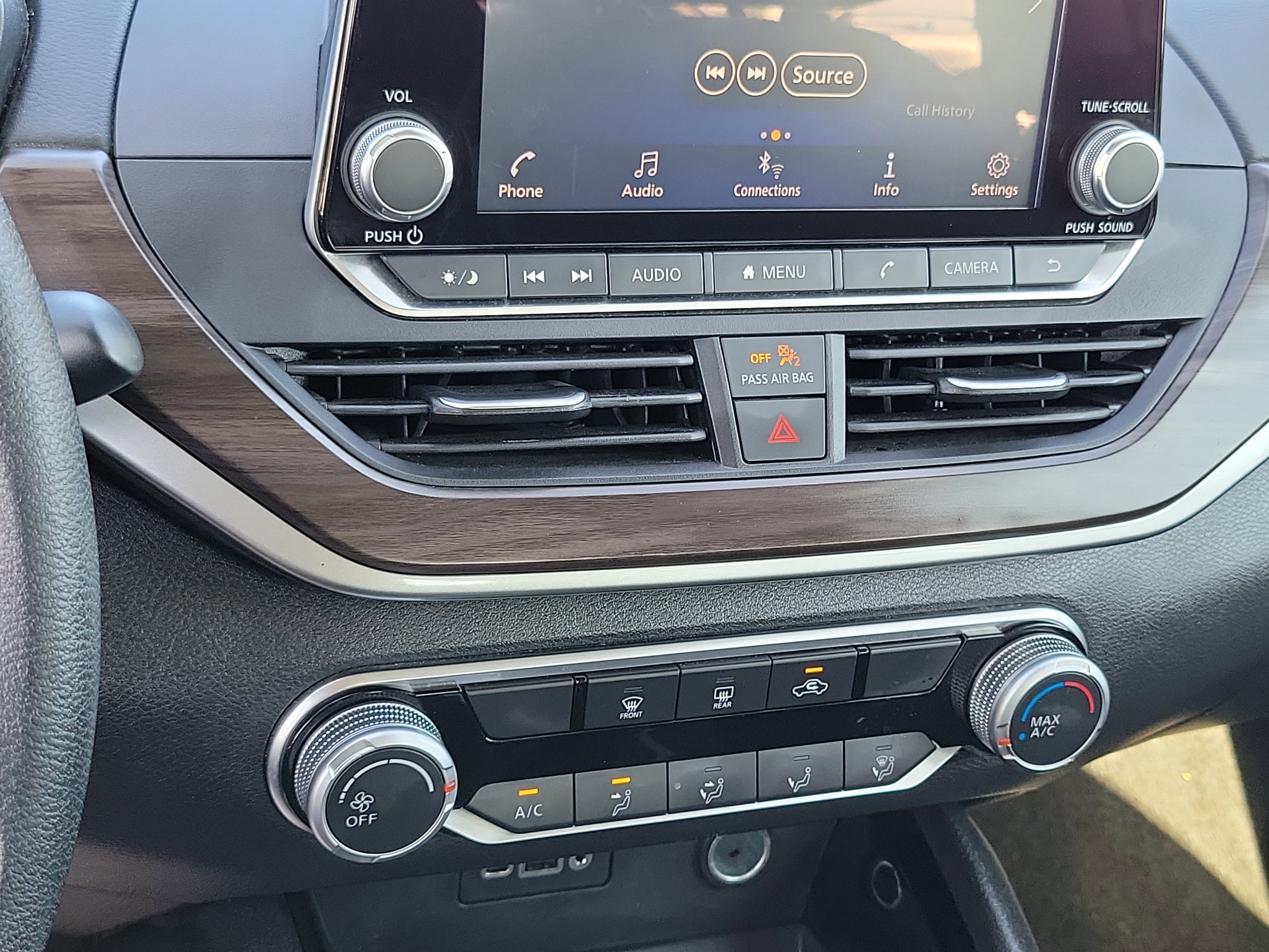 Used 2024 Gun Metallic Nissan 2.5 SV image 16