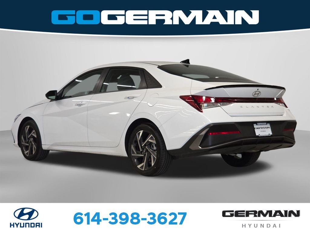 2025 Hyundai Elantra SEL - Photo 11