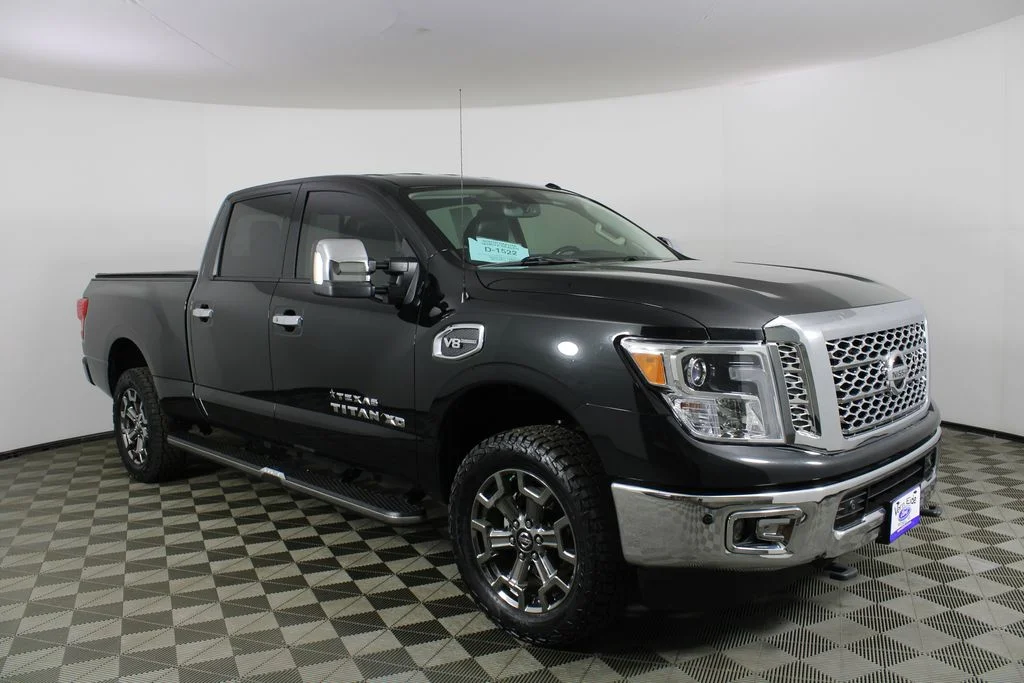 2017 Nissan Titan XD SL Crew Cab 4x4 SWB's photo