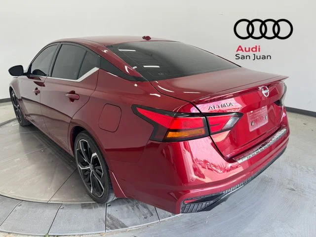 Used 2023 Red Nissan 2.5 SR image 33