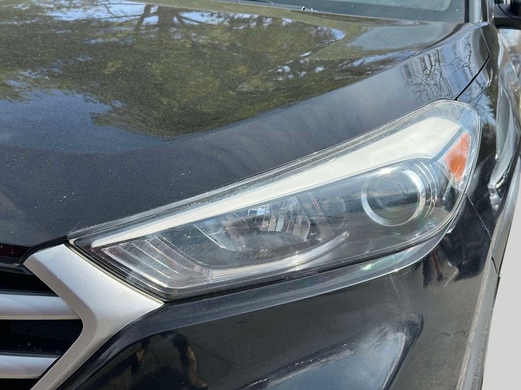Used 2018 Black Hyundai SEL Plus image 9
