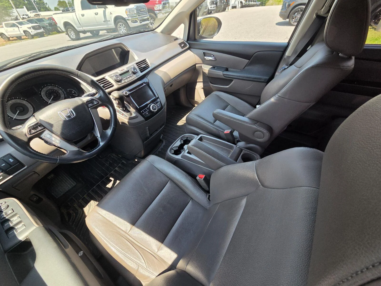 Used 2016 Crystal Black Pearl Honda EX-L image 11