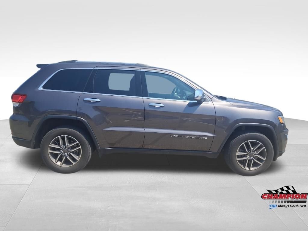 Used 2020 Crystal Metallic Jeep Limited image 9