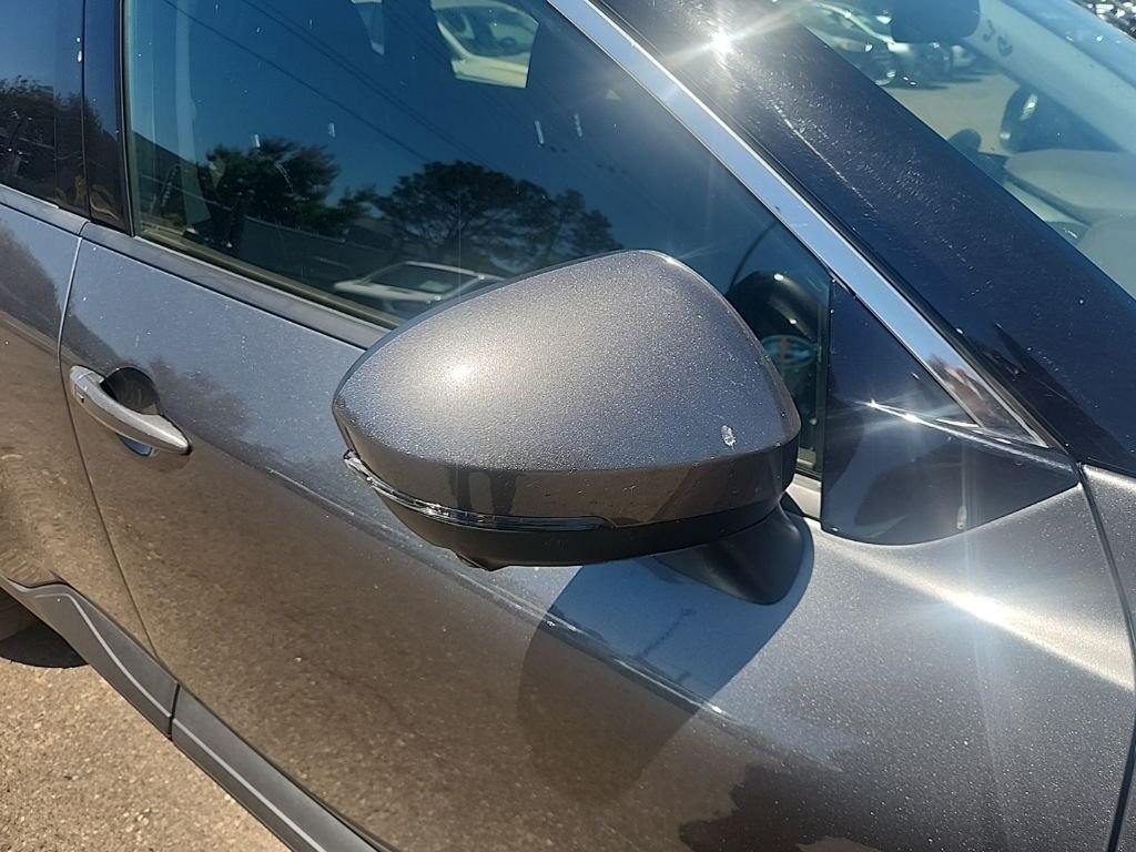 Used 2021 Gray Nissan SV image 17