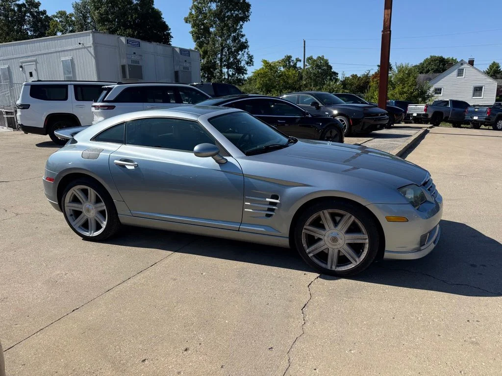 Used 2005  Chrysler SRT6 image 5