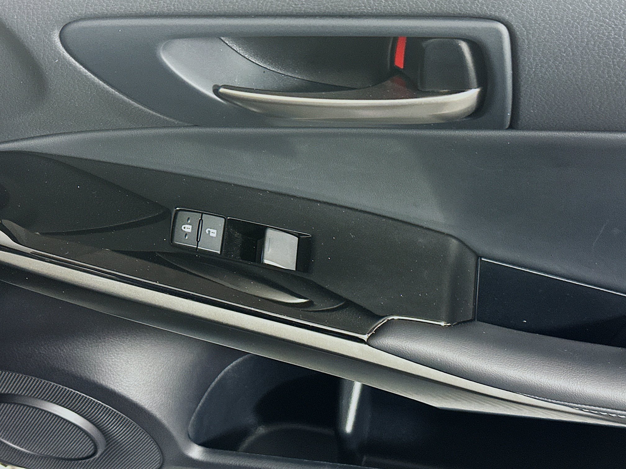 Used 2025 Incognito Lexus IS 350 F SPORT Design image 29