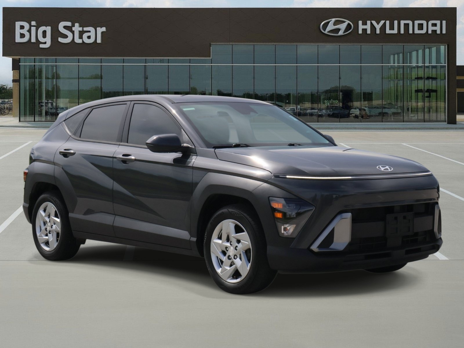 Used 2024 Ecotronic Gray Pearl Hyundai SE image 6