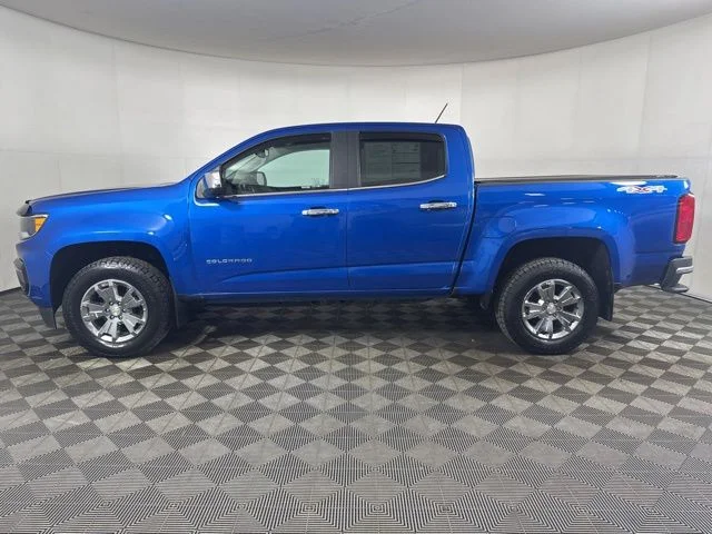Used 2021 Bright Blue Metallic Chevrolet LT image 7