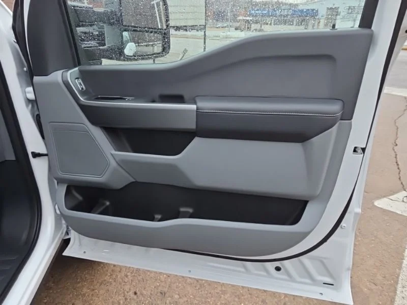 New 2026 Oxford White Ford F-350® XLT image 13