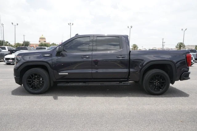 Used 2024  GMC Elevation image 10