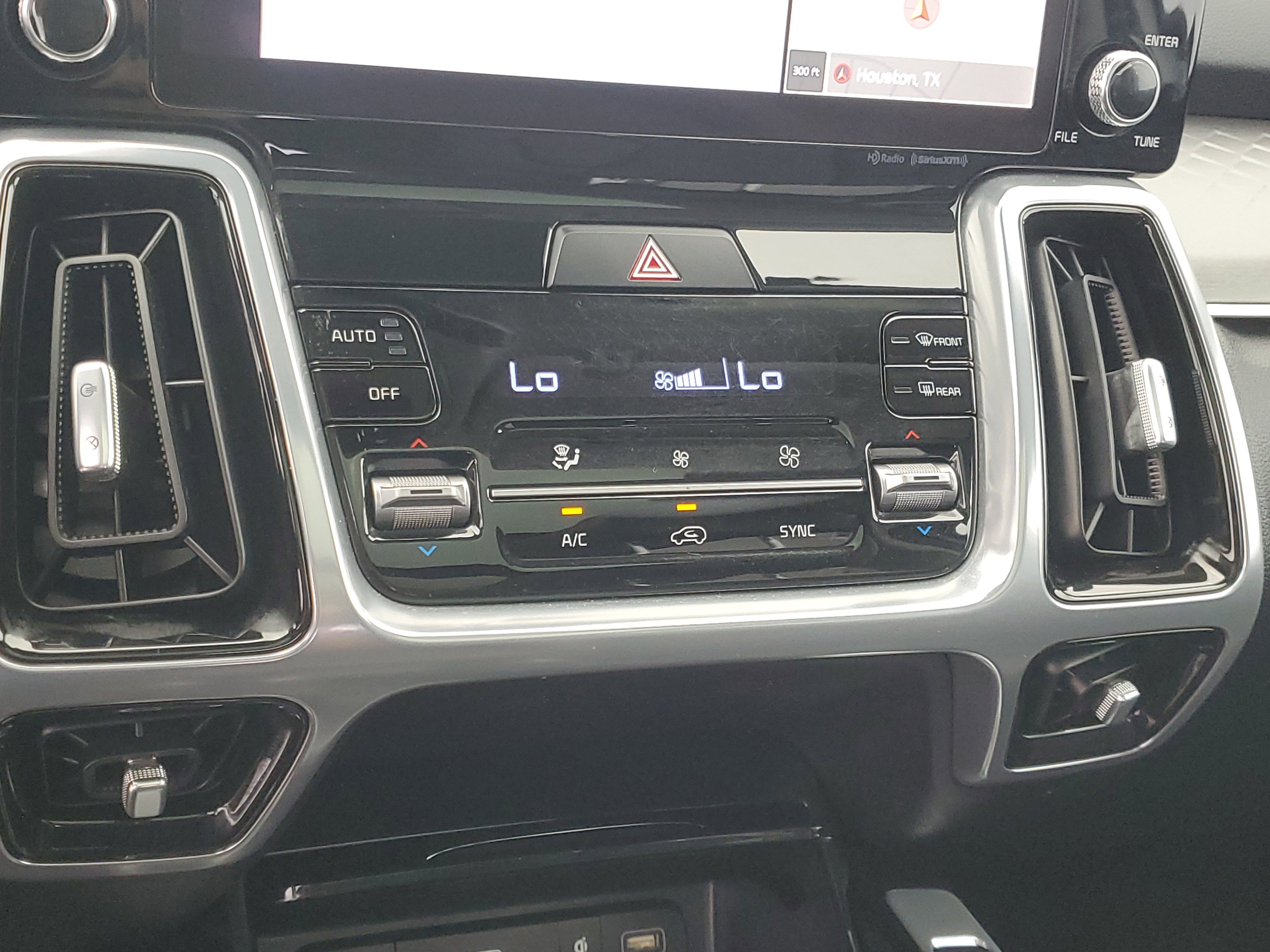 Used 2023 Glacial White Pearl Kia SX image 29