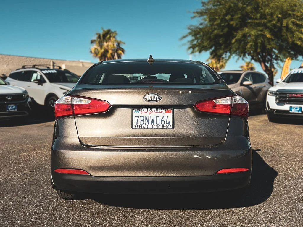 Used 2014 Brown Kia LX image 8
