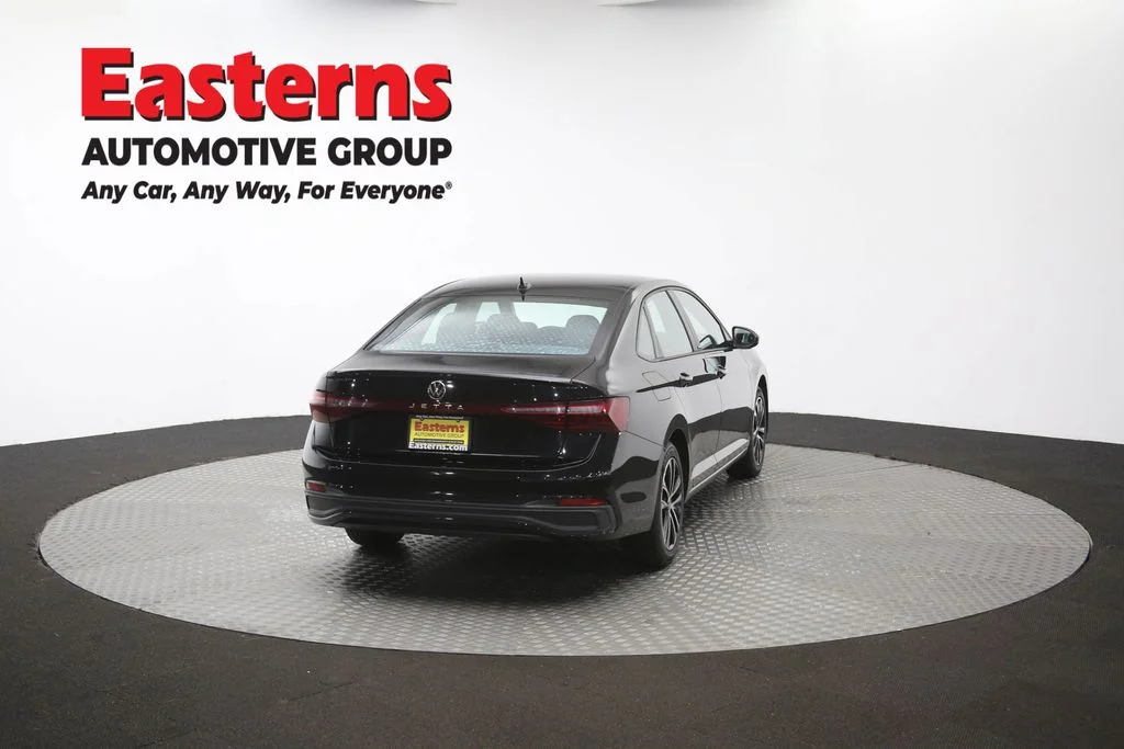 Used 2025 Black Volkswagen 1.5T Sport image 38