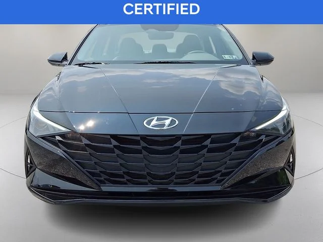 Used 2023 Black Hyundai SEL image 3