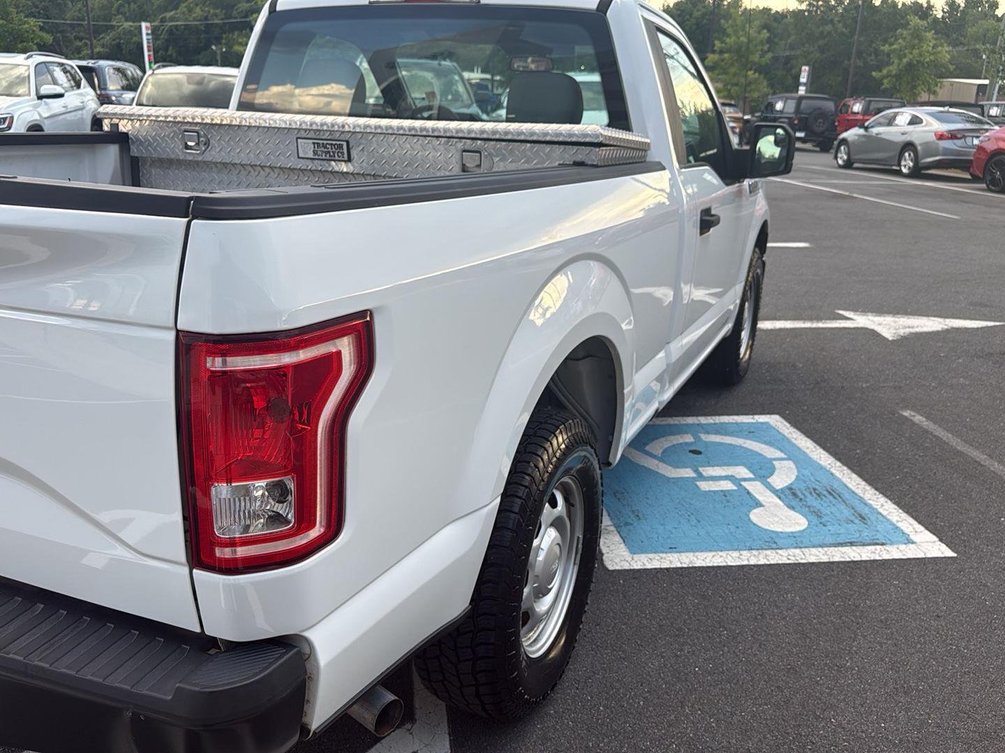 Used 2017 OXFORD WHITE FORD  image 9