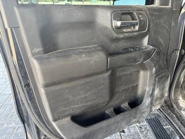 Used 2023 Gray Chevrolet Custom image 9