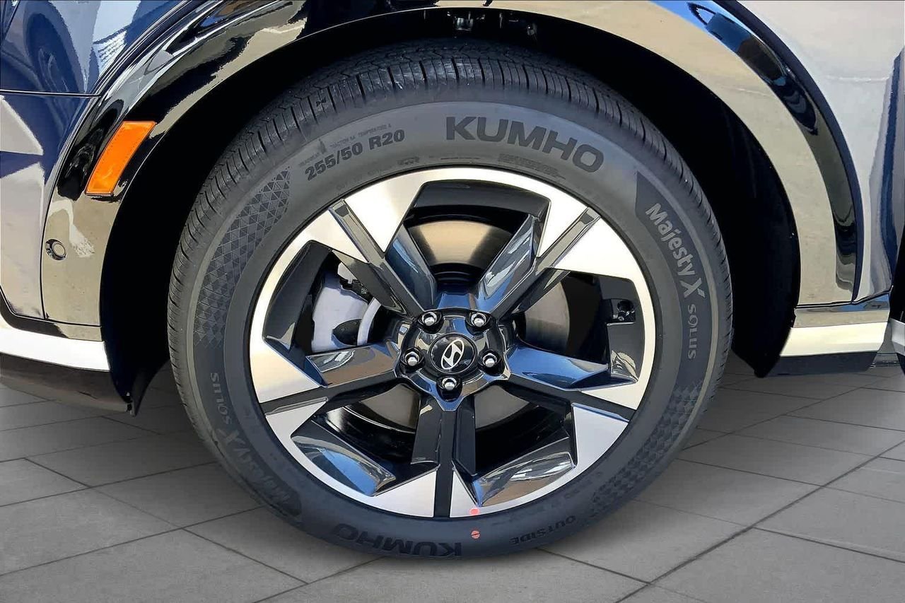 New 2026 Classy Blue Pearl Hyundai Limited FWD image 11