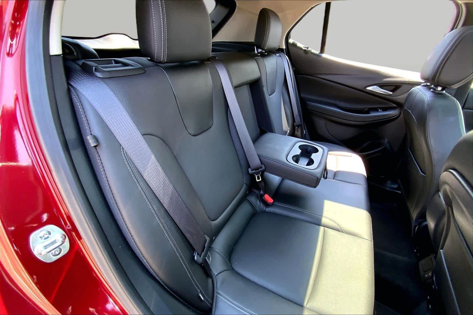 Used 2024  Buick Sport Touring image 20
