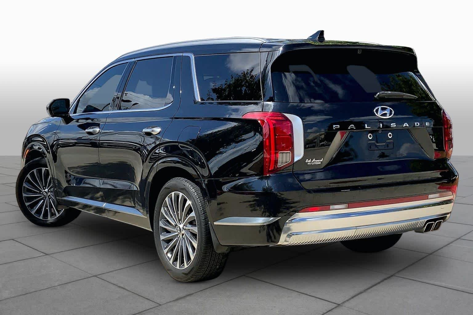 Used 2023 Abyss Black Pearl Hyundai Calligraphy image 11