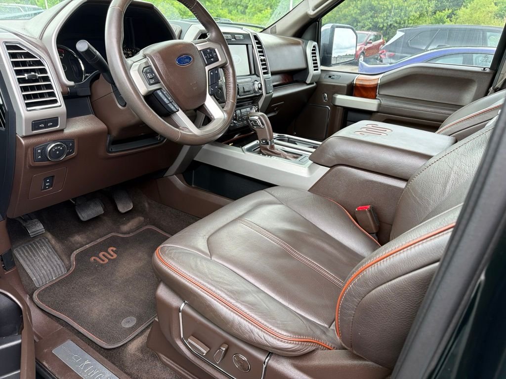 Used 2016 Green Ford King Ranch image 5