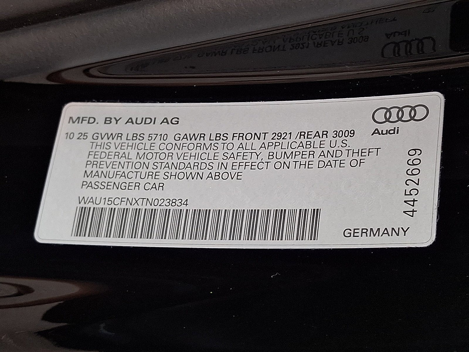 Used 2026 Mythos Black Metallic   0E0e Audi Premium image 25
