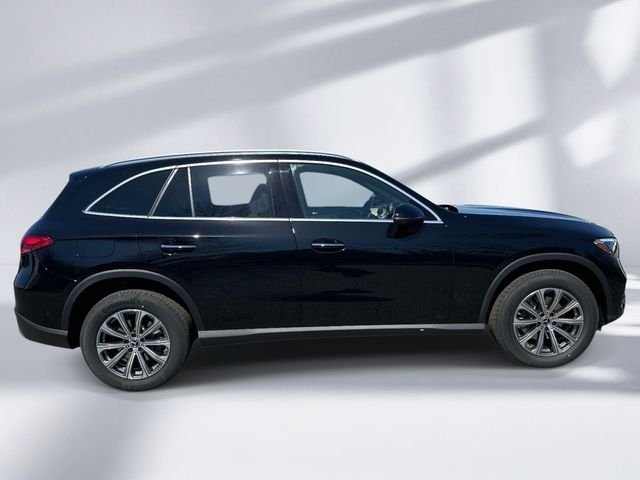 New 2026 Black Mercedes-Benz GLC 300 image 3