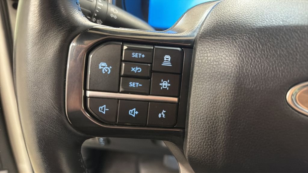 Used 2025 White Ford Platinum image 18