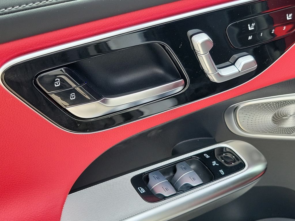 New 2027 Polar White Mercedes-Benz GLC 300 image 18