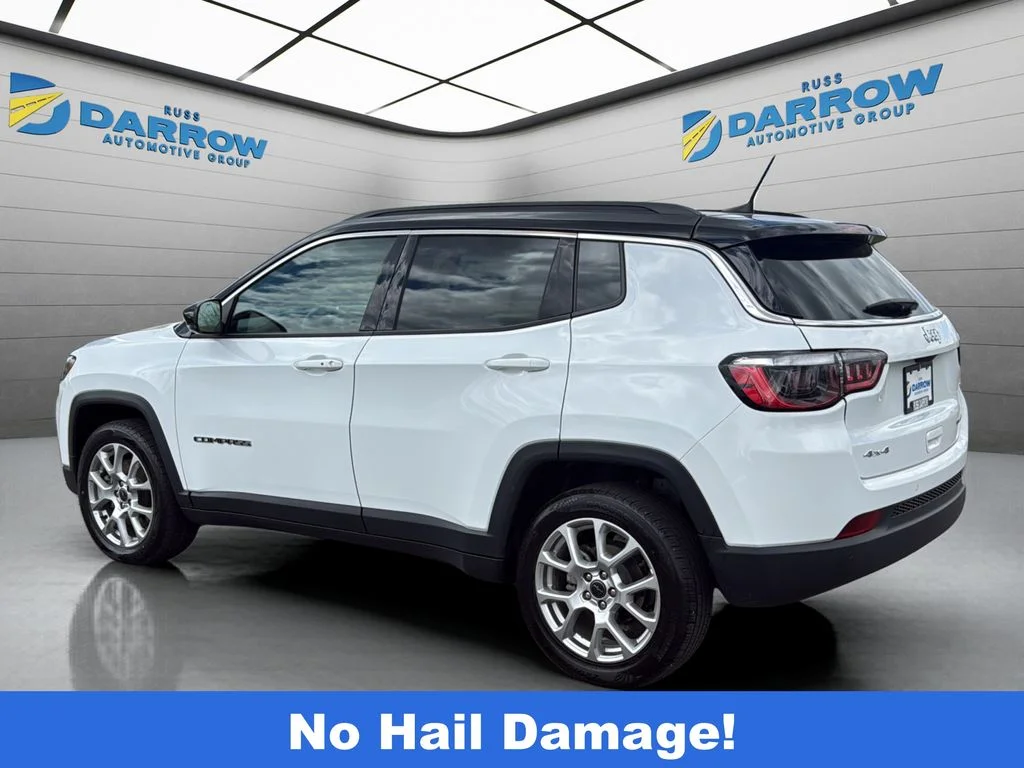 Used 2025 White Jeep Limited image 3