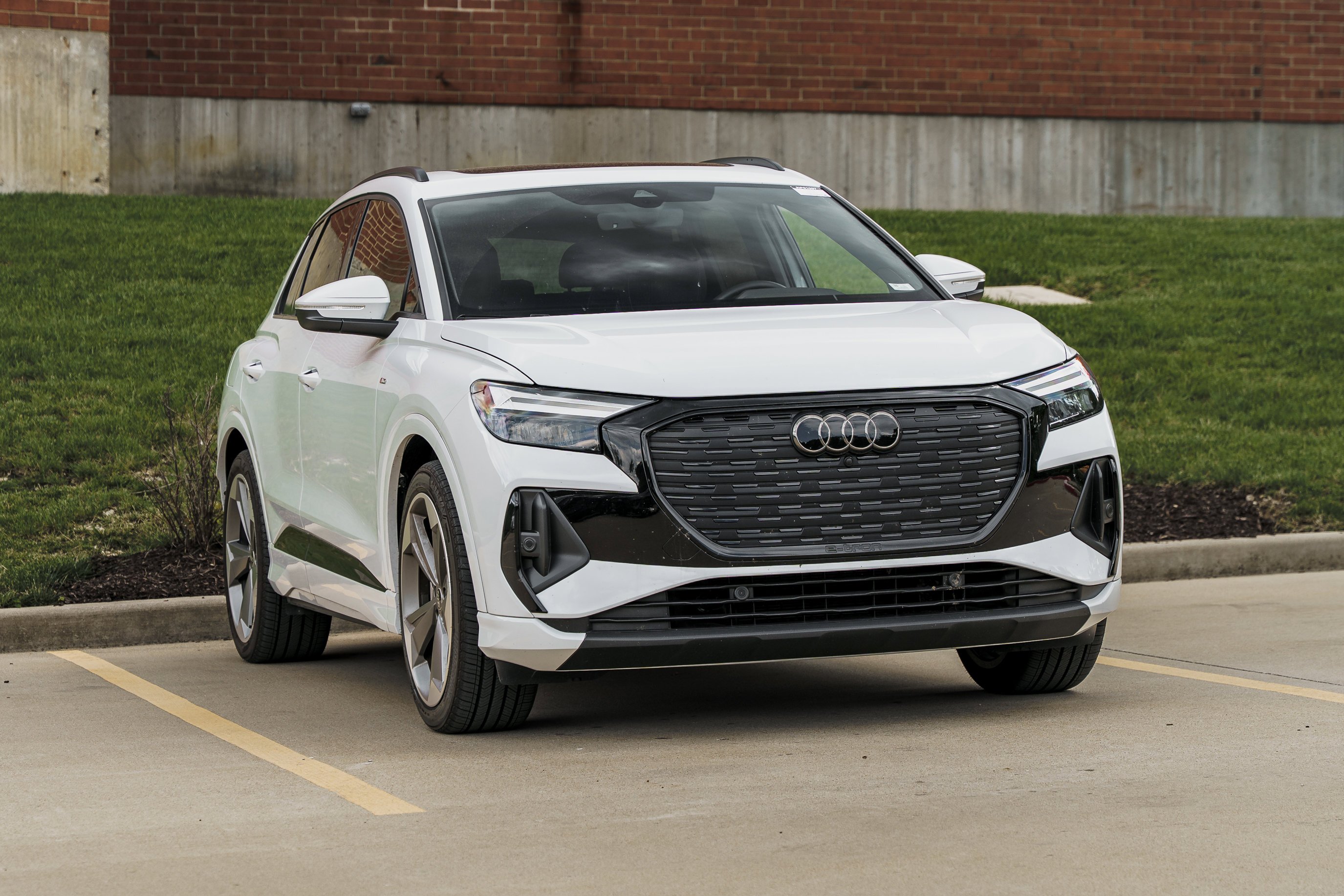 Certified 2025 Audi Q4 e-tron Premium Plus with VIN WA1LUBFZ8SP064858 for sale in Kirkwood, MO