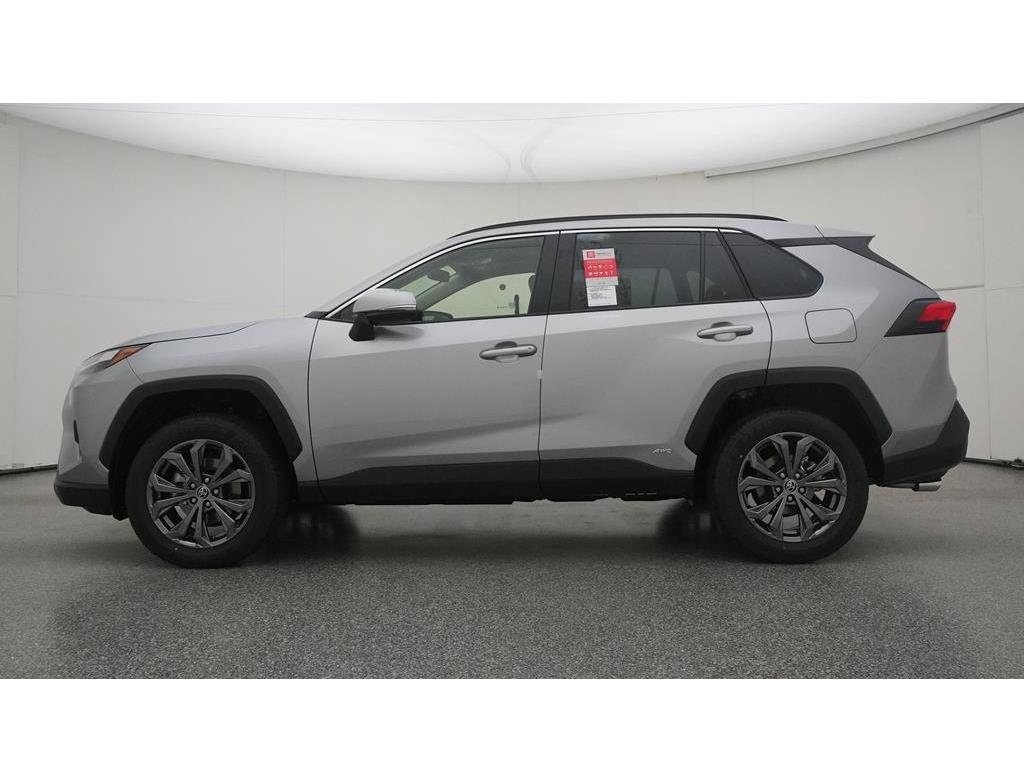Used 2023 Silver Sky Metallic Toyota Hybrid XLE Premium image 19