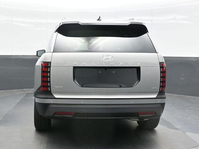 New 2026 Silver Hyundai SEL 8P image 2