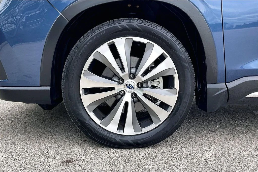 Used 2021 Blue Subaru Touring image 8