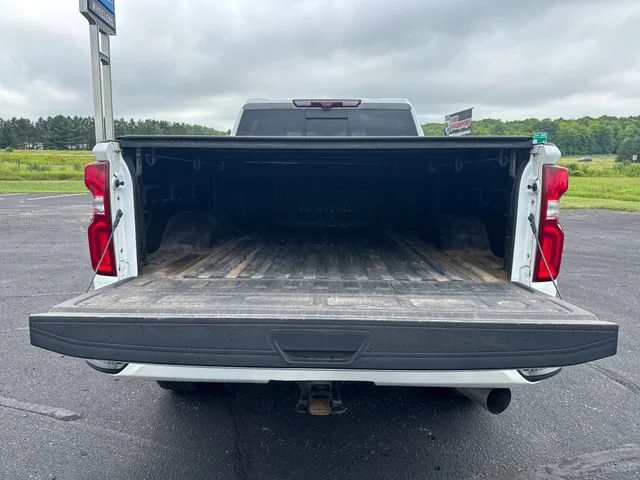 Used 2021 IRIDESCENT PEARL TRICOAT Chevrolet High Country image 28