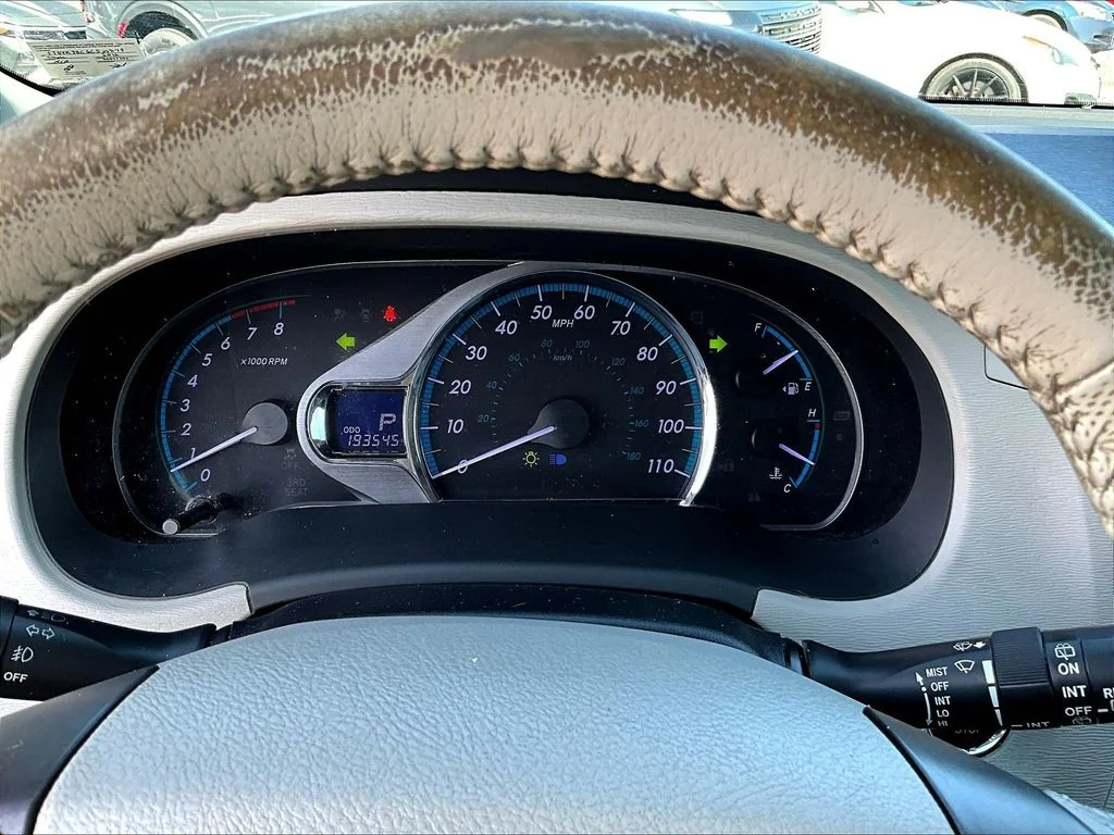 Used 2012 Gray Toyota XLE image 13
