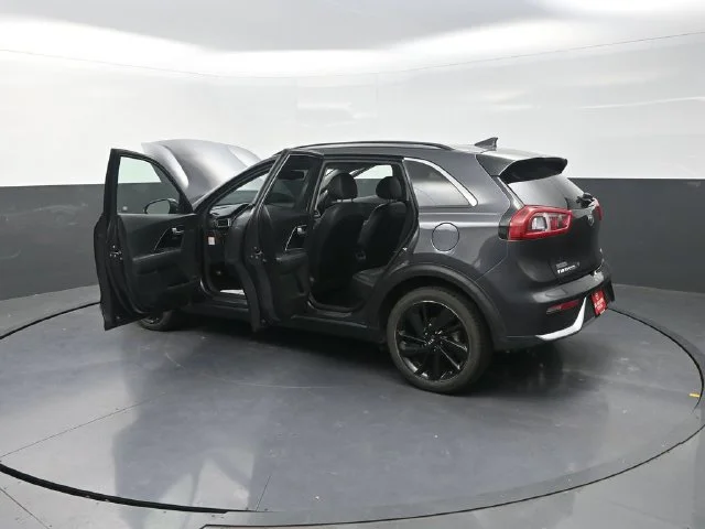 Used 2018 Gray Kia EX image 43