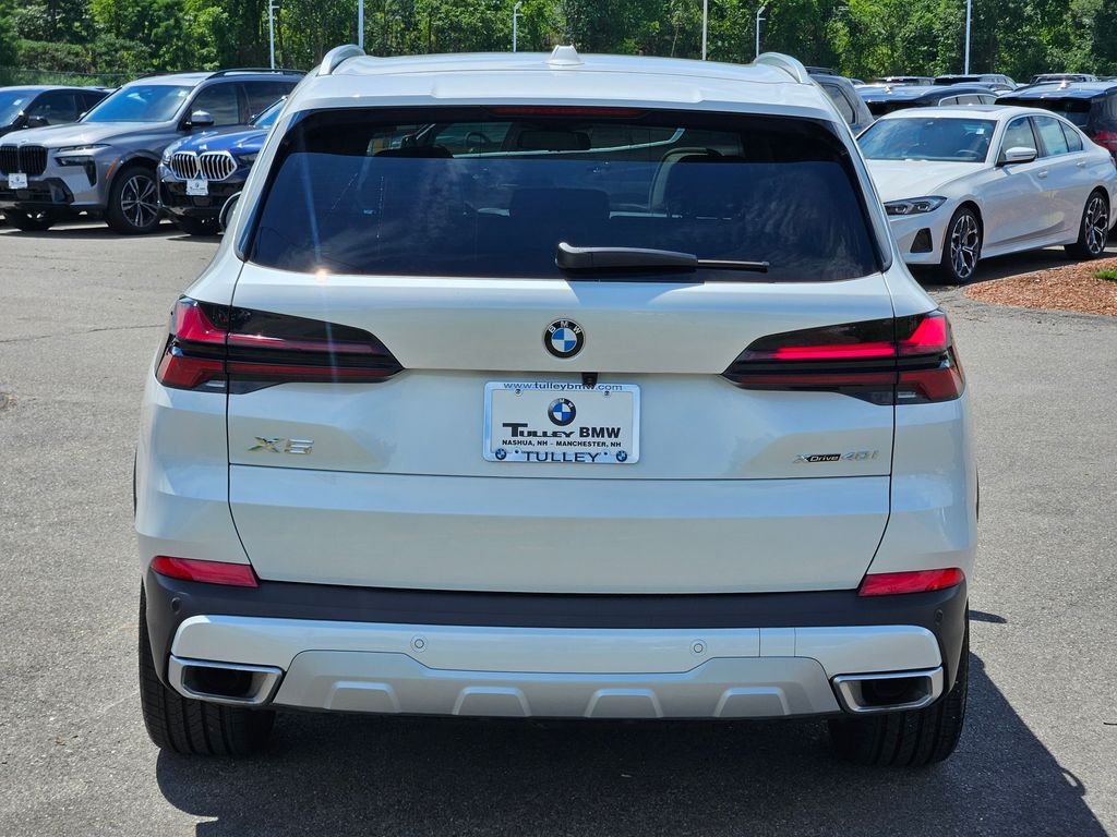 Certified Used 2026 Mineral White Metallic BMW xDrive40i image 6