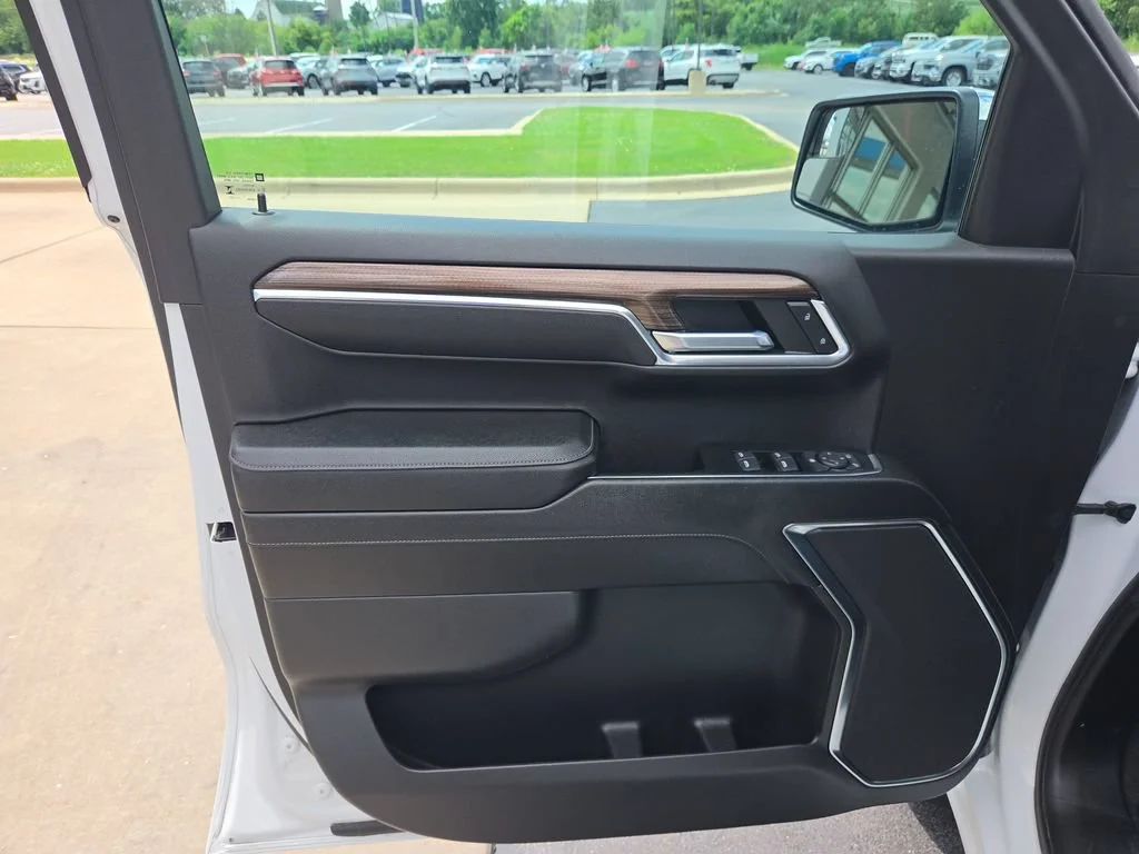 Certified Used 2023 Summit White Chevrolet LT (2FL) image 27