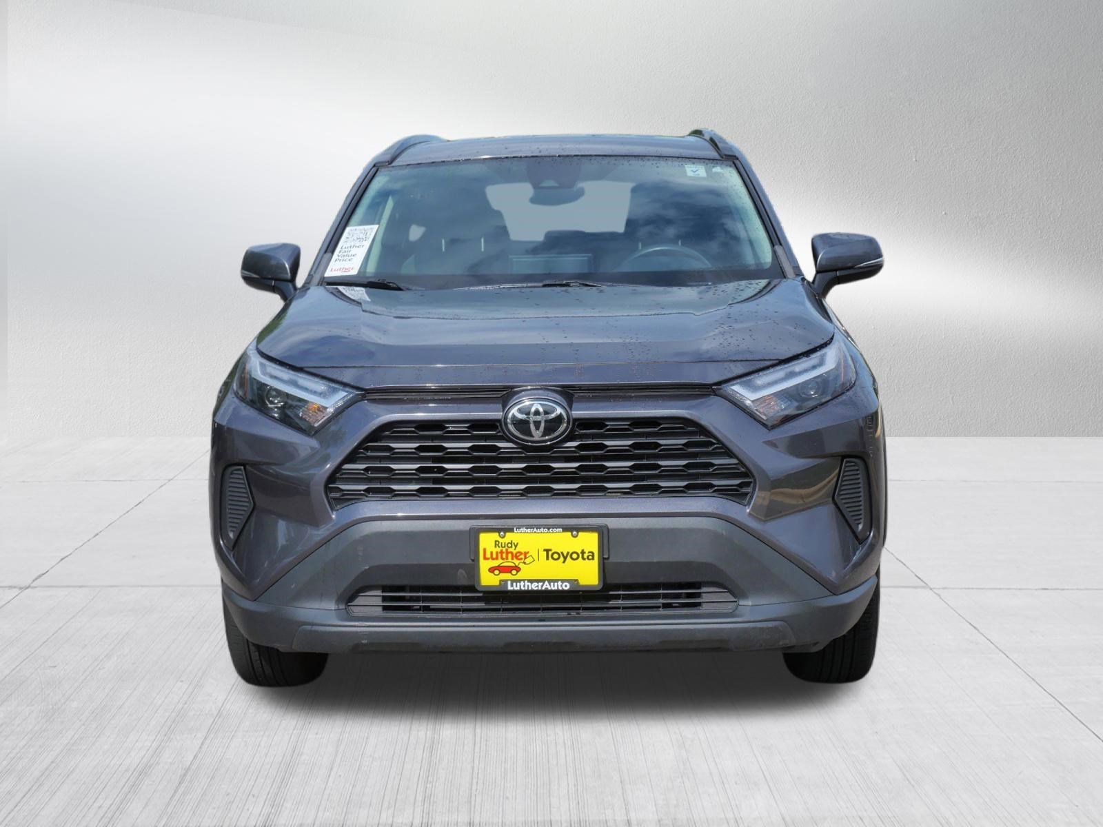 Used 2022 Toyota RAV4 XLE with VIN 2T3P1RFV4NW278034 for sale in Golden Valley, Minnesota