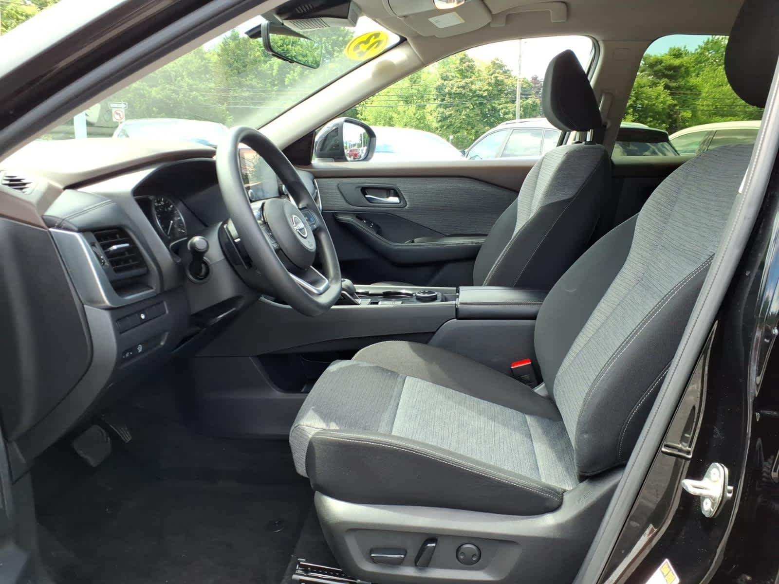 Certified Used 2023 Super Black Nissan SV image 11